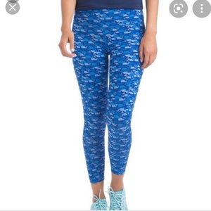 Vineyard Vines 7/8” leggings Size M